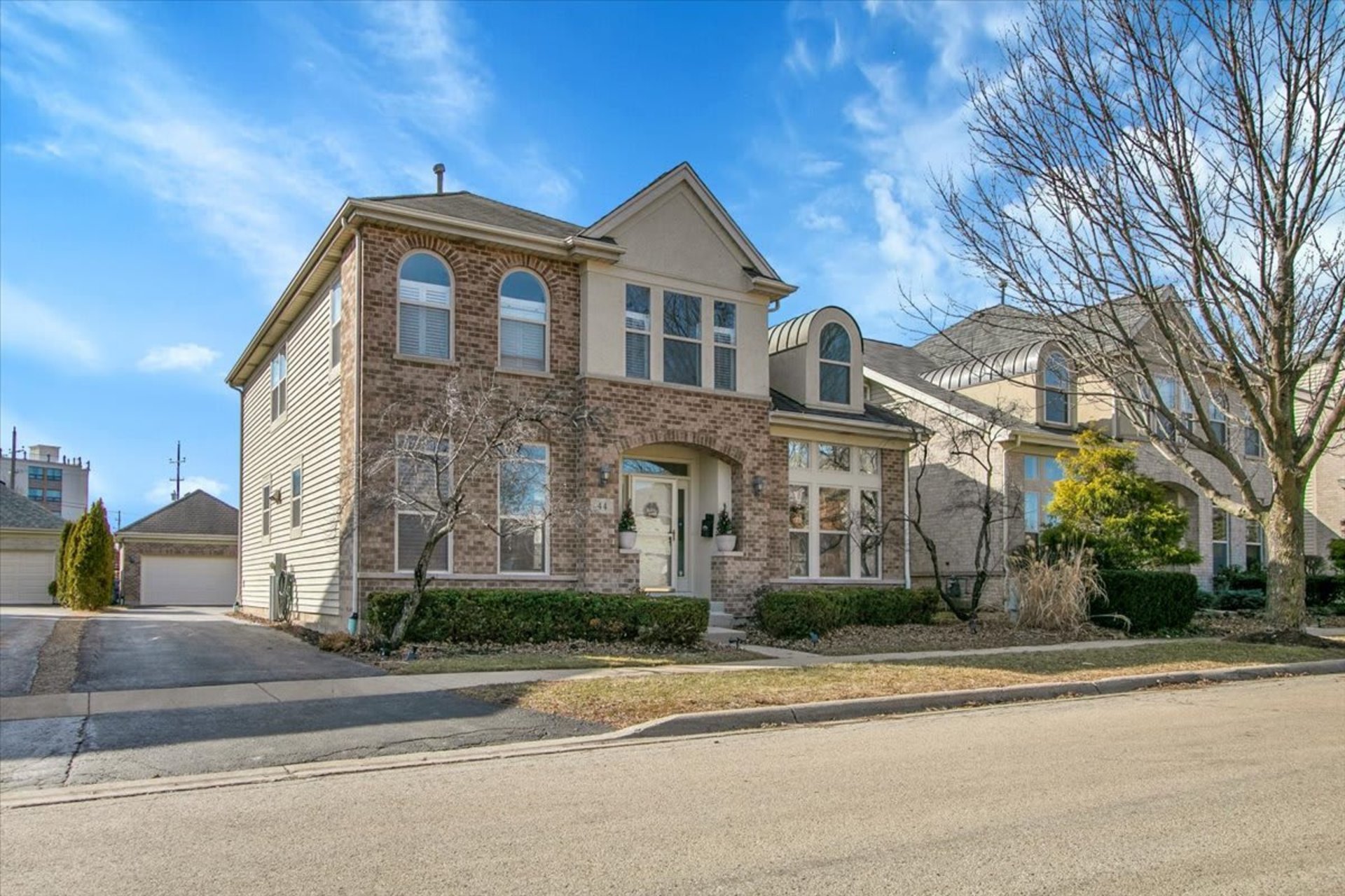 44 Westover Road, Highwood