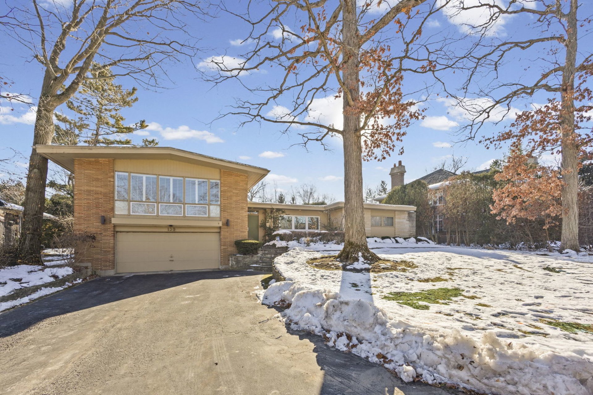 130 Rockgate Lane, Glencoe — sold