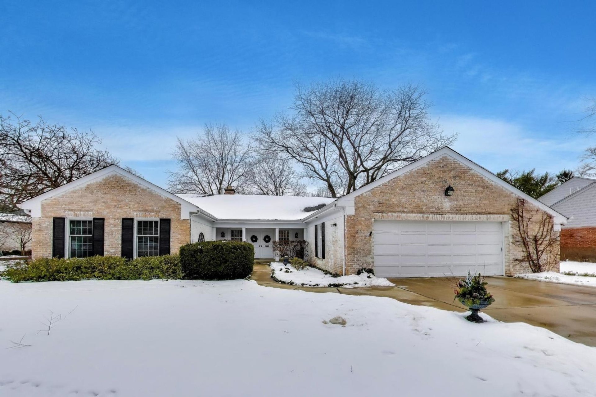 263 Michigan Avenue, Highwood — sold