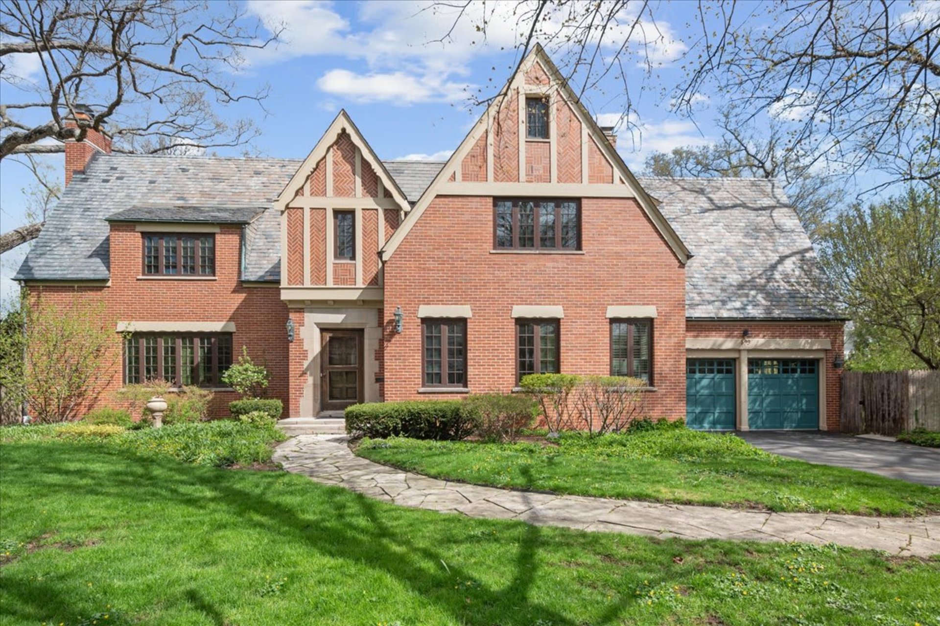 599 Woodlawn Avenue, Glencoe